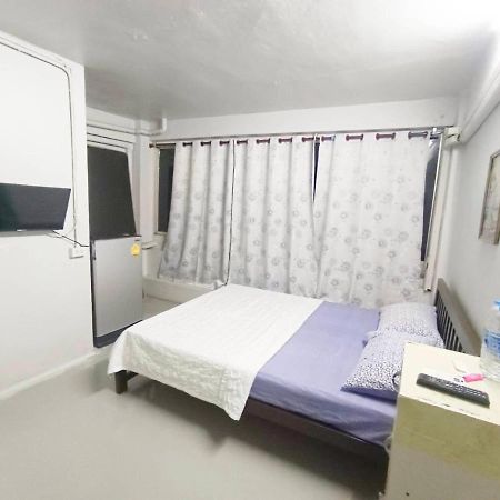ห้องพักสุขสบายวังหลัง Bangkok Exterior photo